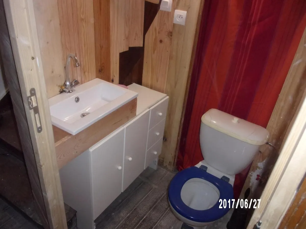 Logement Proche De Tout Saint-Laurent-de-Neste Holiday home